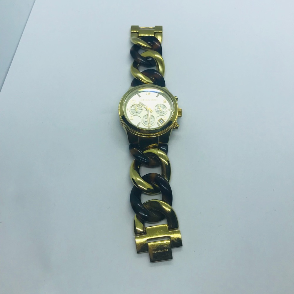 EUC‎ Michael Kors watch